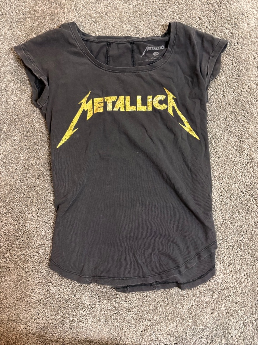 metallic tee
